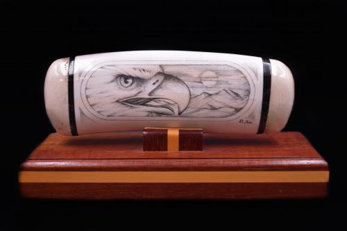 EAGLE IN PROFILE SCRIMSHAW